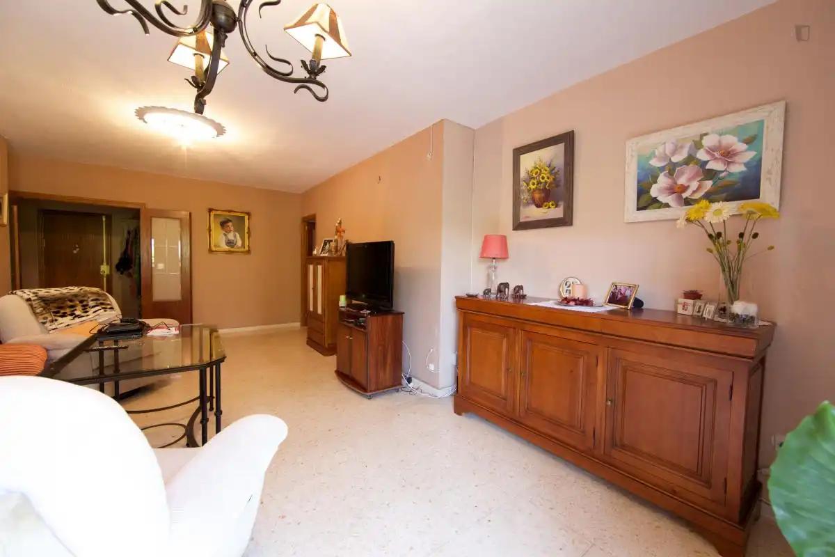 Habitación en Poniente-Norte - Miralbaida - Parque Azahara