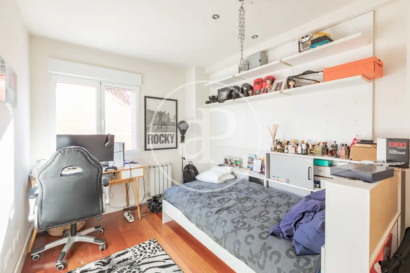 Habitación de Casa adosada en venta en Club de Campo con Aire acondicionado, Calefacción y Jardín privado