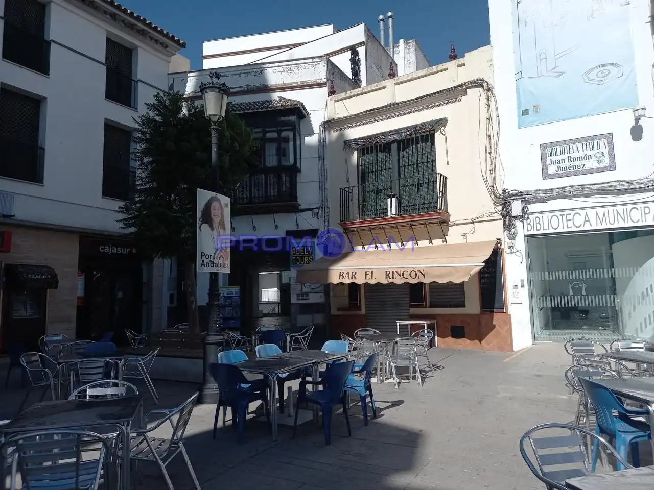 Gewerbefläche zum Verkauf in Plaza Virgen de los Reyes