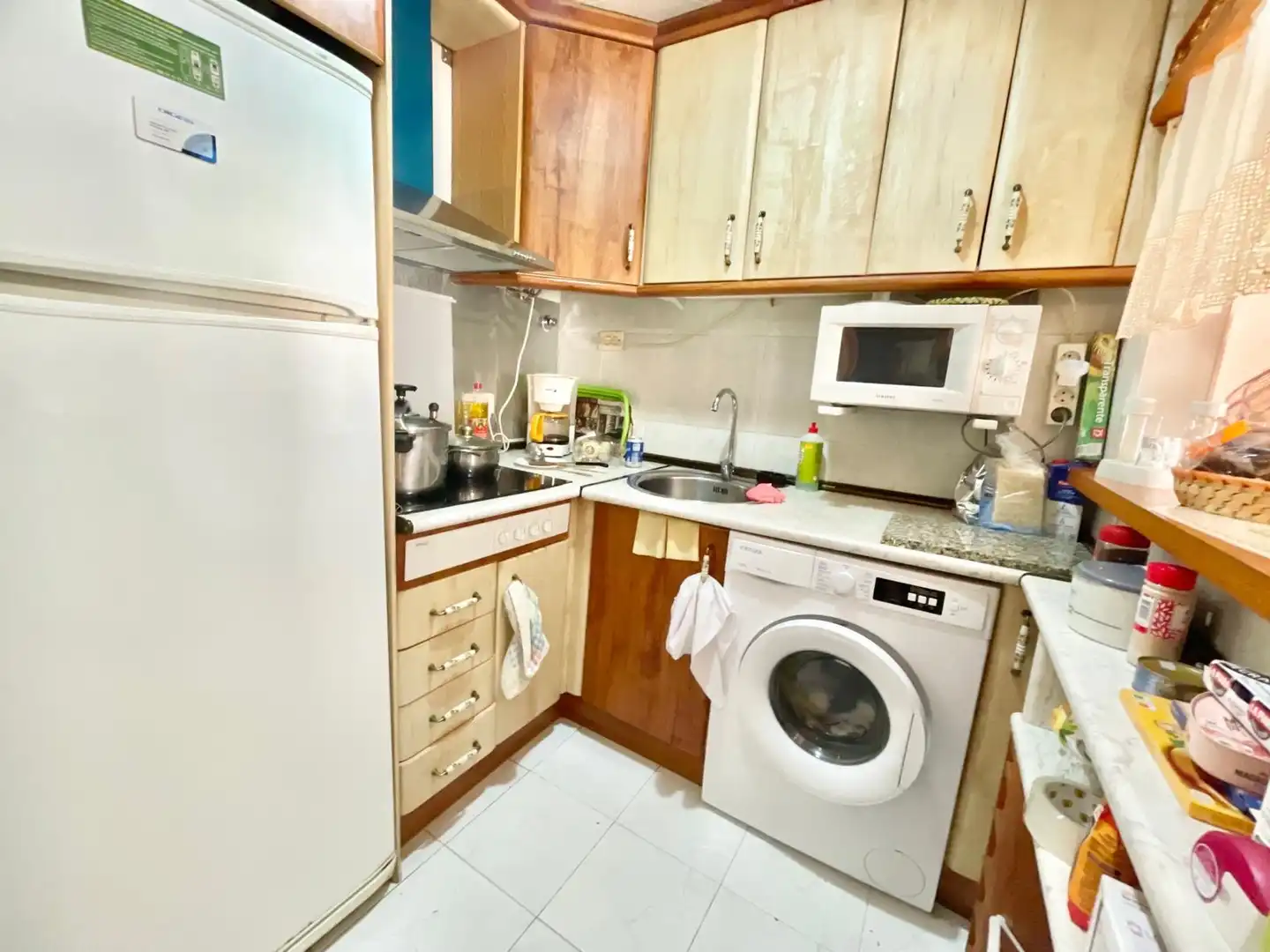 Küche von Wohnung zur Miete in Torrevieja mit Klimaanlage, Heizung und Schwimmbad