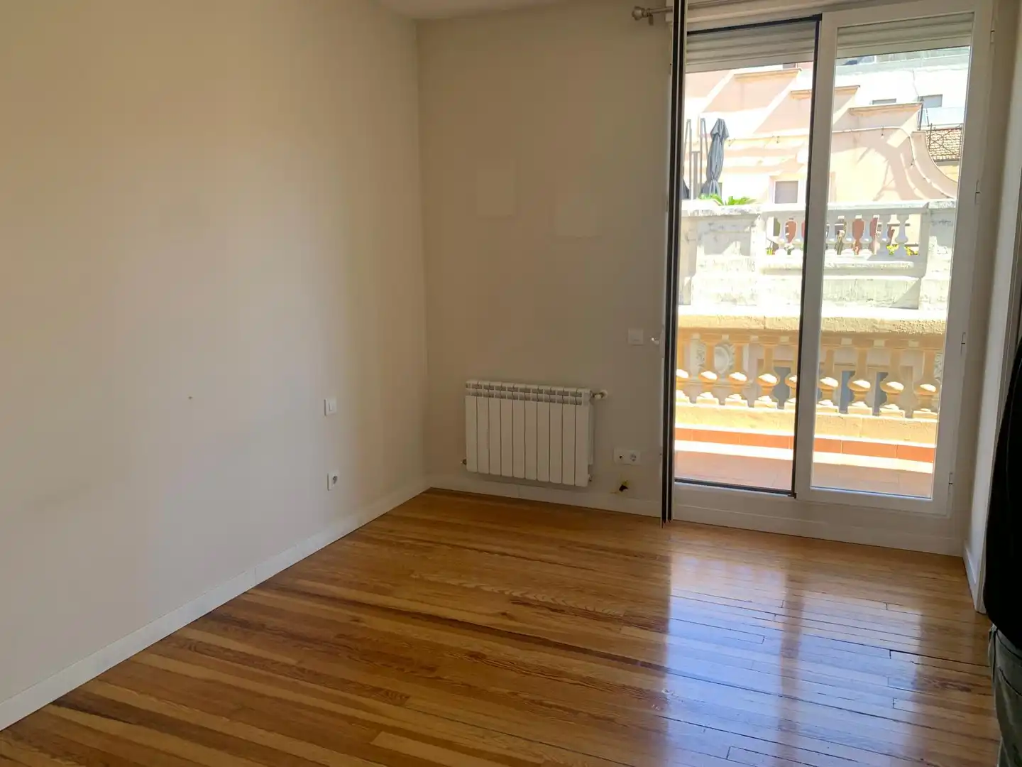 Bedroom of Attic for rent in Madrid  with Air Conditioner, Heating and Parquet flooring
