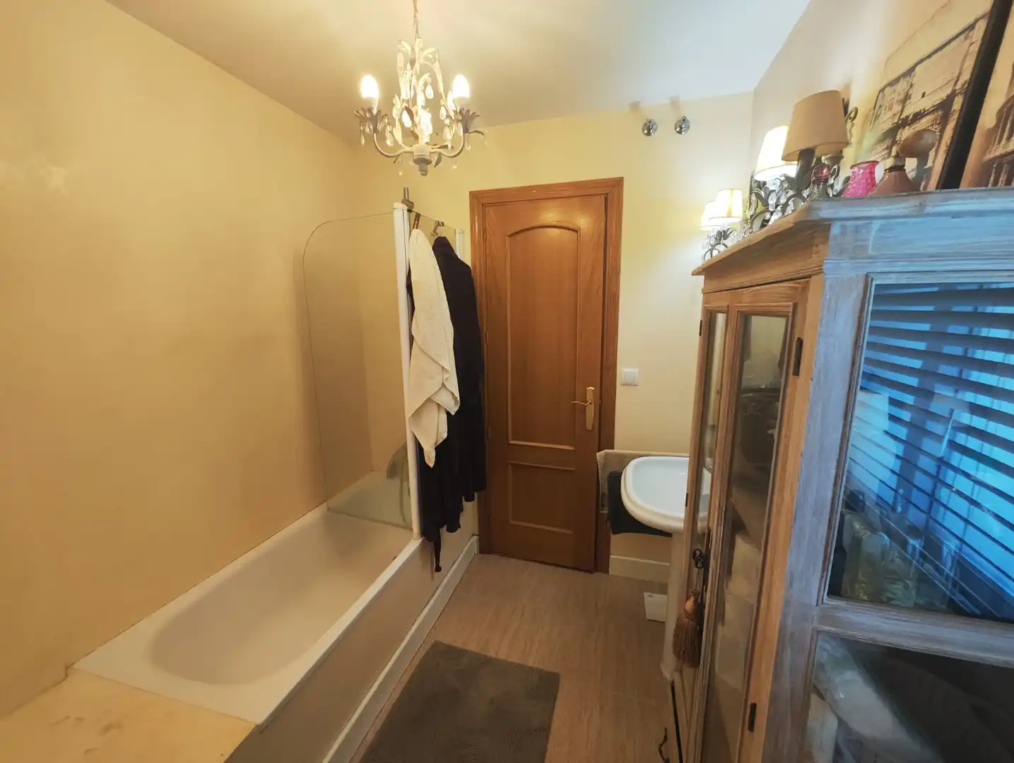 Baño de Piso en venta en Lucena con Trastero y Balcón