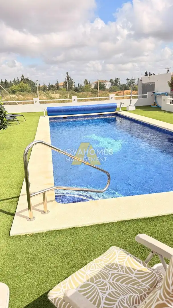 Piscina de Casa o xalet en venda en Cartagena amb Aire condicionat, Terrassa i Traster