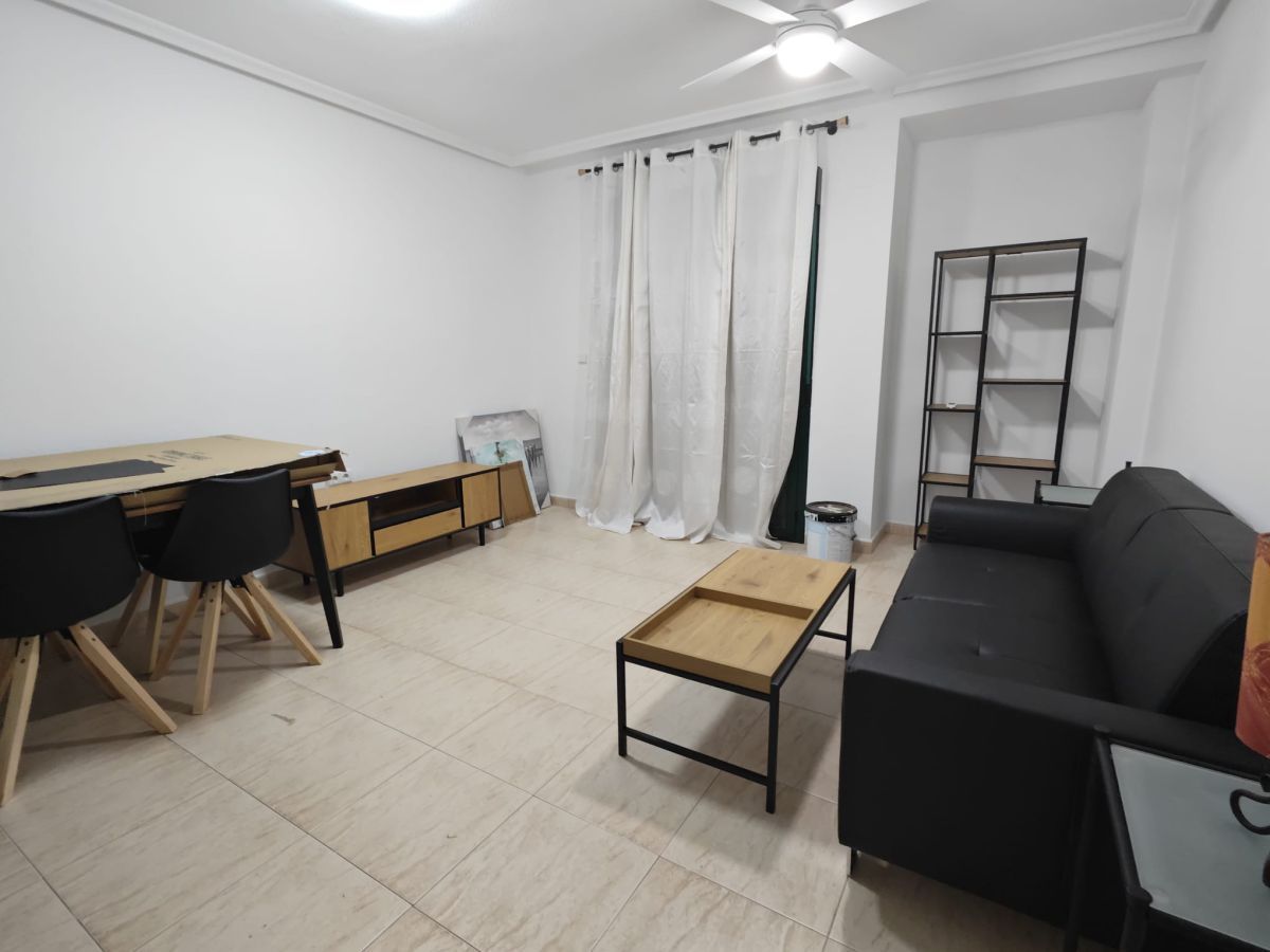 Sala d'estar de Pis de lloguer en Elche / Elx amb Terrassa, Balcó i Piscina comunitària