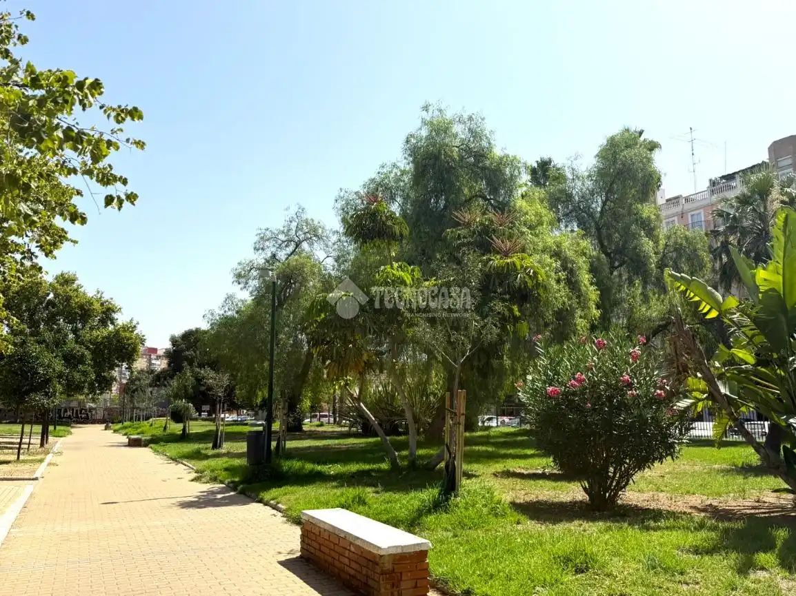 Vista exterior de Piso en venta en Málaga con Terraza y Piscina comunitaria