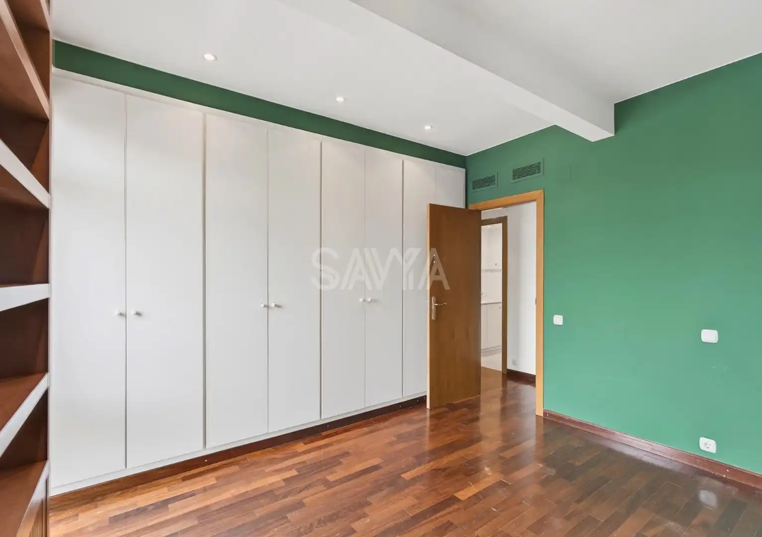 Bedroom of Attic for sale in Barcelona  with Terrace, Storage room and Swimming Pool