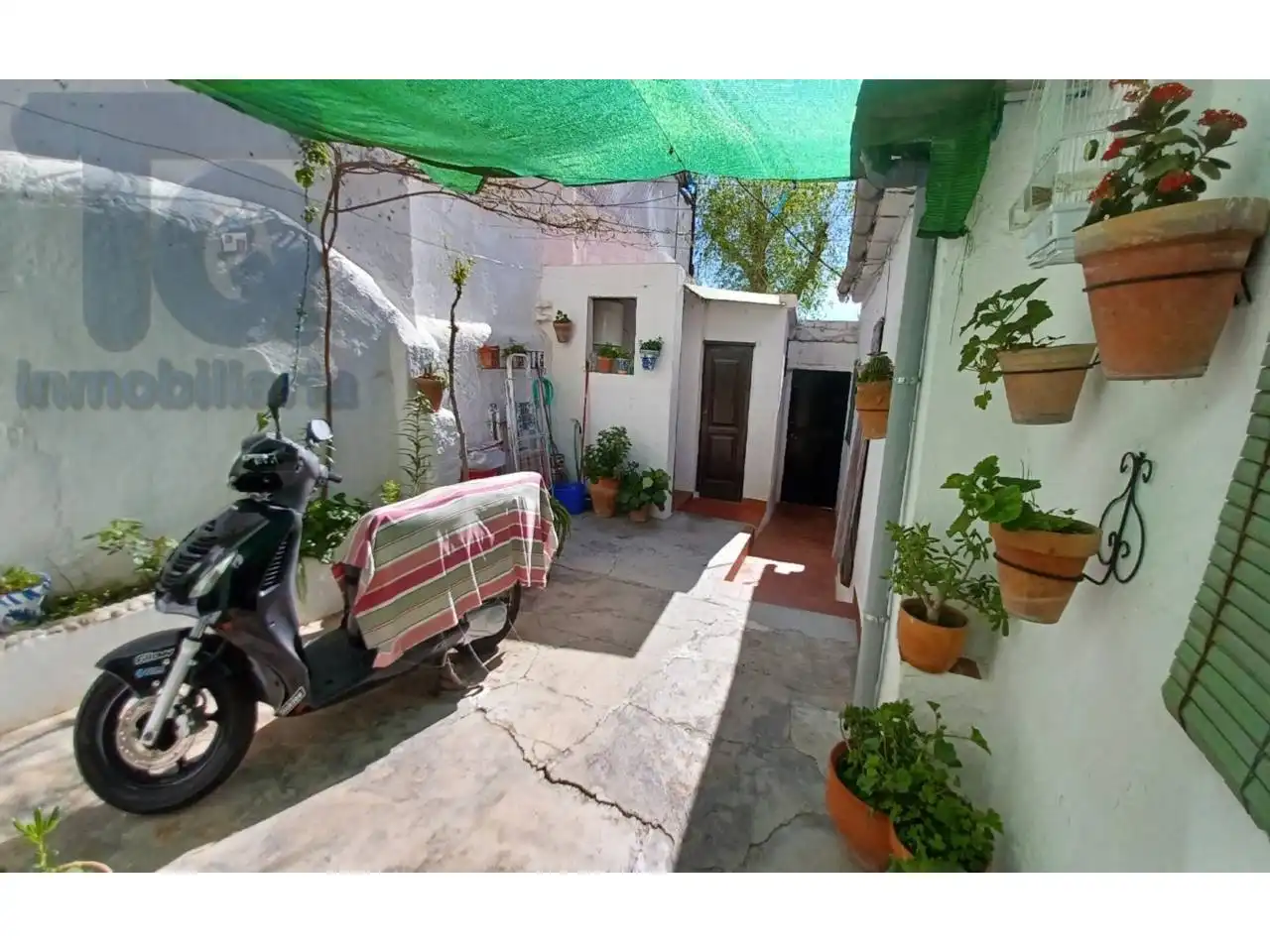 Vista exterior de Casa o xalet en venda en Granada