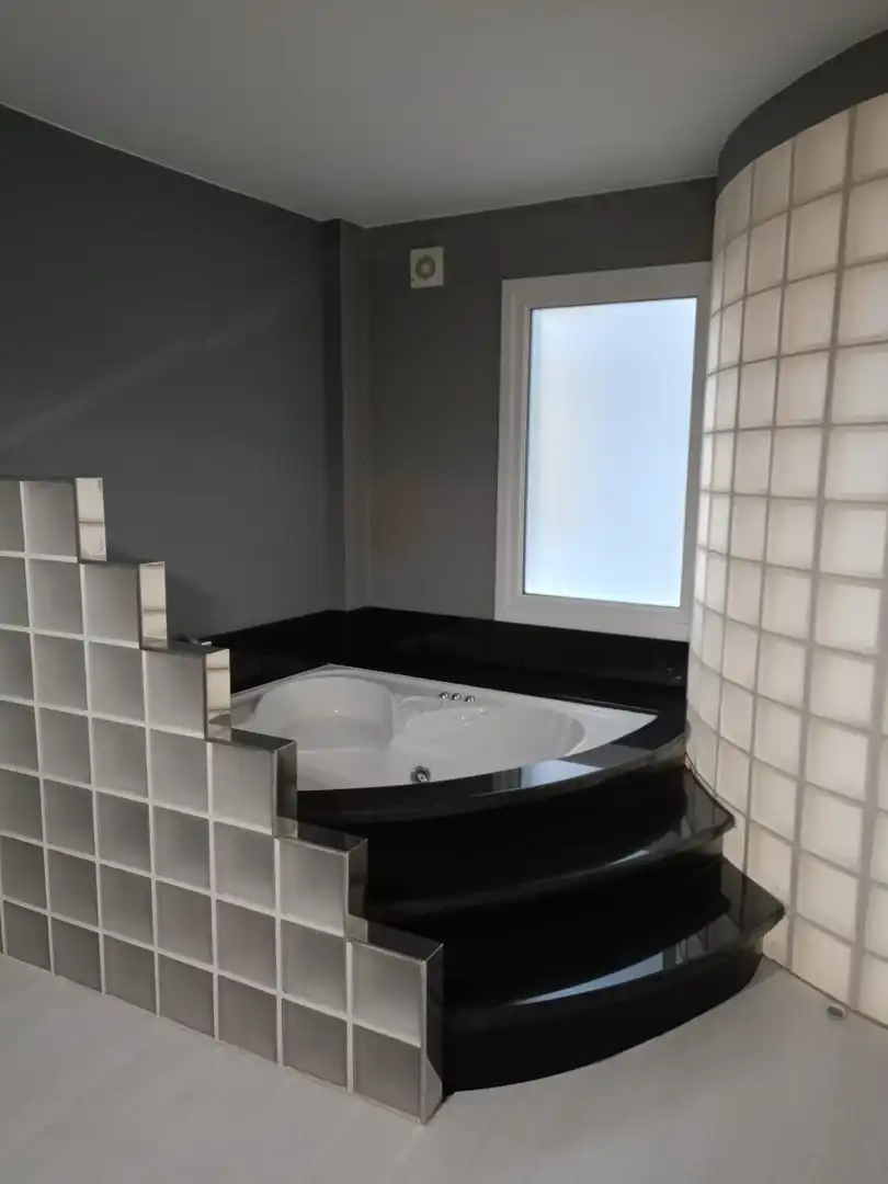 Baño de Piso en venta en Carballo con Calefacción y Amueblado