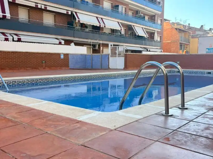 Wohnung mit Pool zum Verkauf in Avinguda Sant Vicenç 18-24