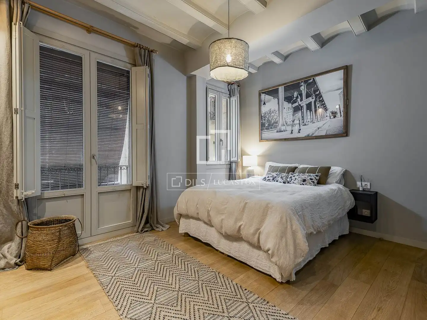 Habitación de Piso en venta en Barcelona con Aire acondicionado, Amueblado y Balcón