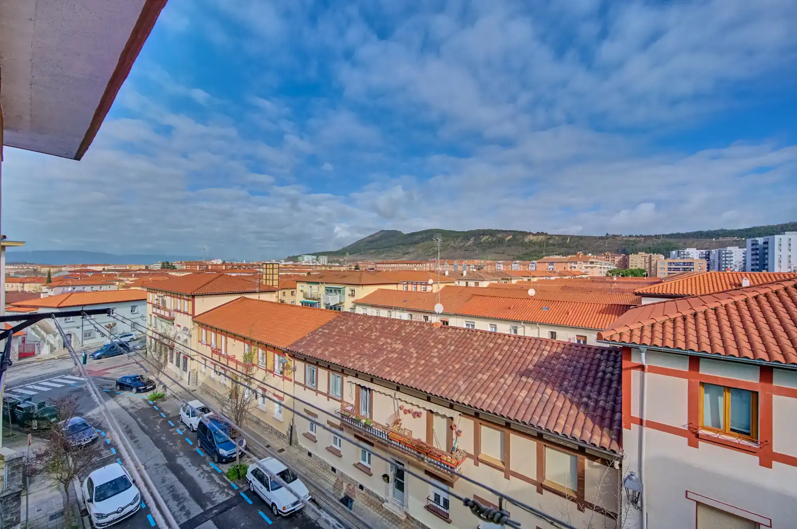 Vista exterior de Piso en venta en  Pamplona / Iruña con Calefacción y Parquet