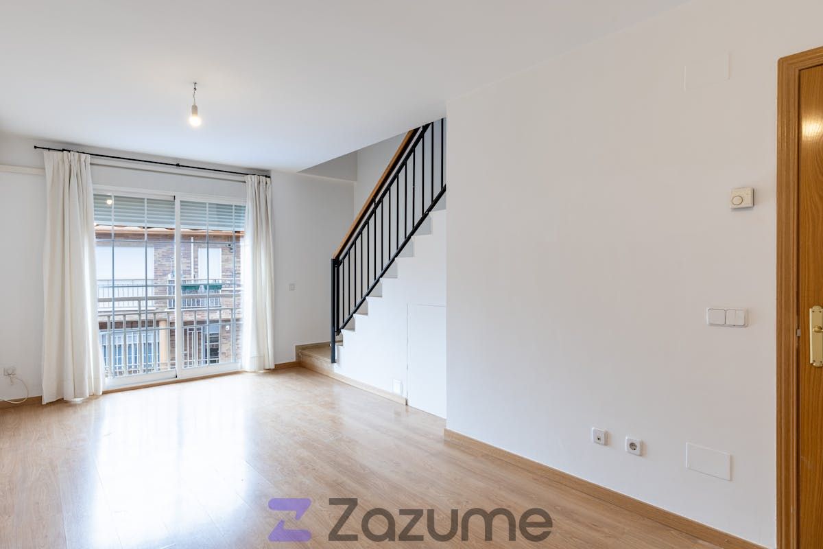 Living room of Duplex to rent in Galapagar  with Air Conditioner, Heating and Private garden