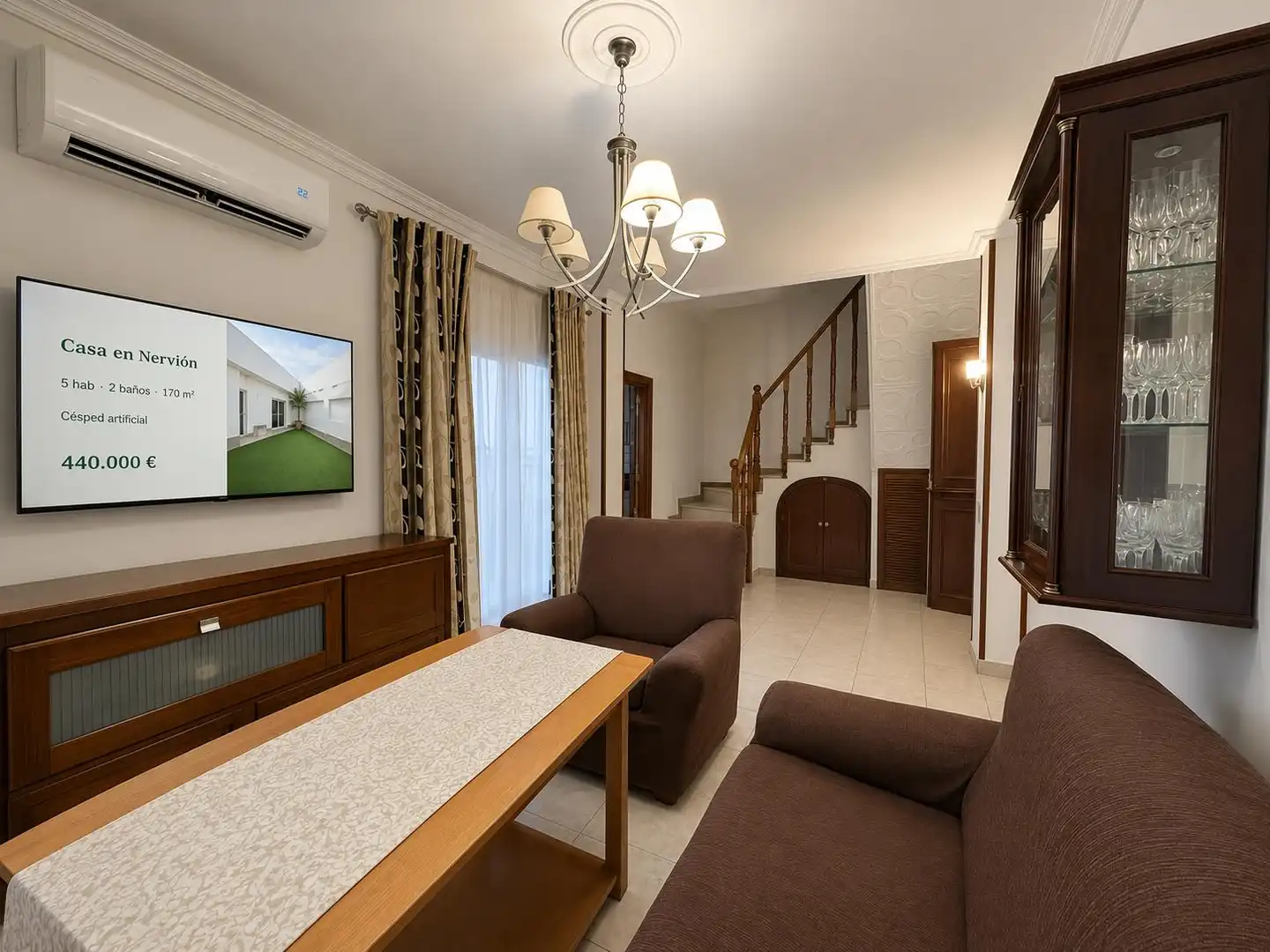 Living room of Houses for sale in Sevilla  with Air Conditioner, Terrace and Storage room