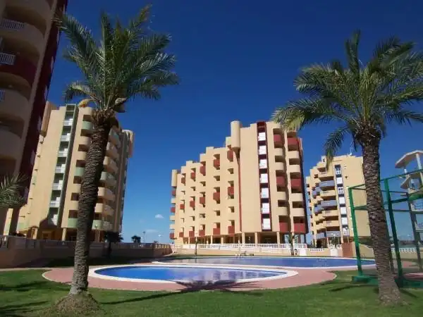 Vista exterior de Apartamento en venta en La Manga del Mar Menor con Aire acondicionado, Calefacción y Terraza