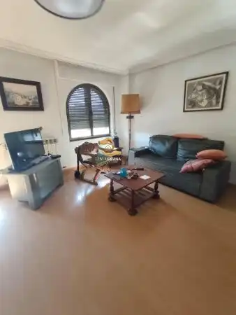 Flat with terrace to rent in SAAVEDRA Y FAJARDO, imagen 18