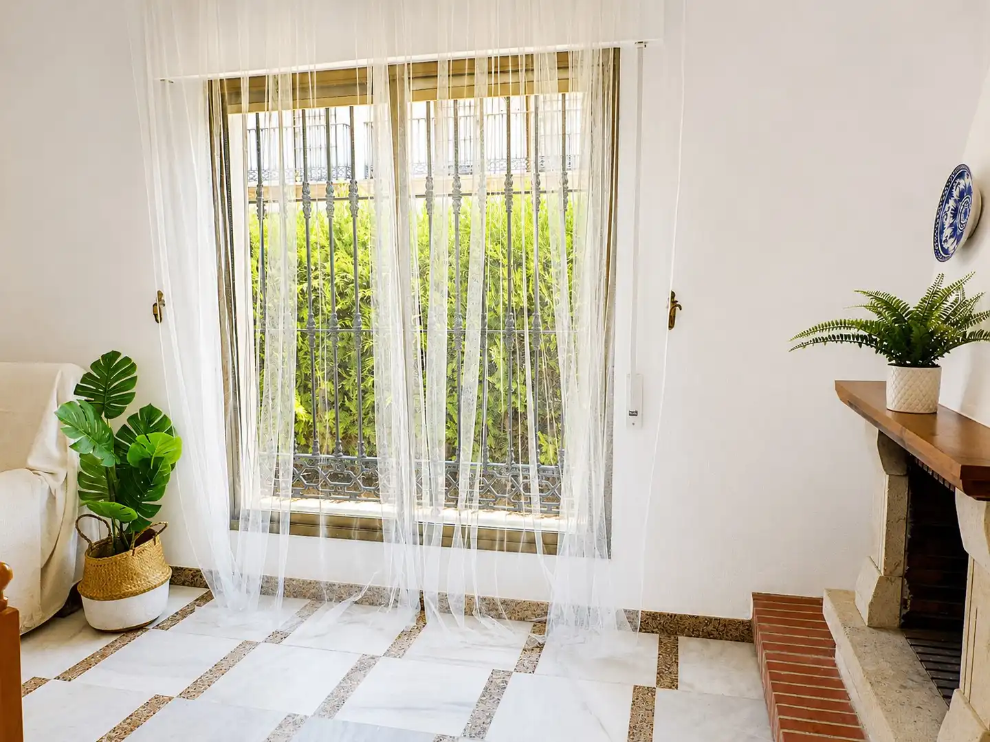 Houses for sale in Chipiona  with Air Conditioner, Terrace and Storage room
