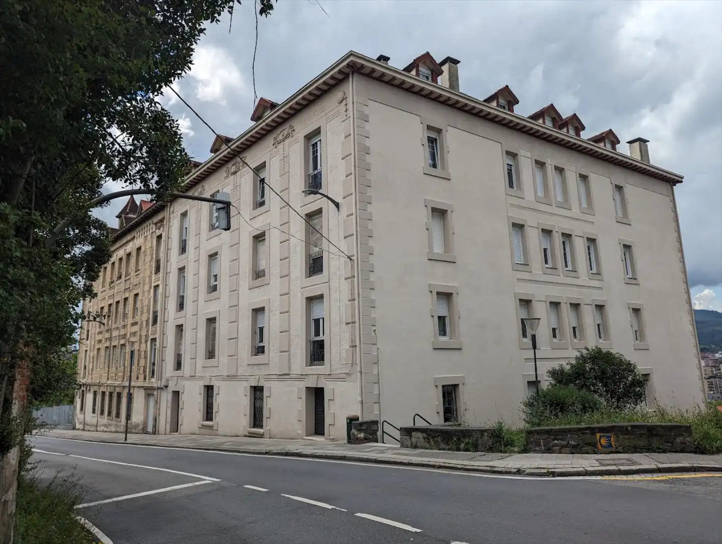 Vista exterior de Dúplex en venda en Bilbao  amb Traster