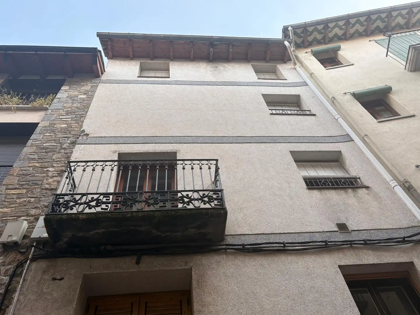 Vista exterior de Casa o xalet en venda en La Pobla de Segur amb Calefacció i Traster