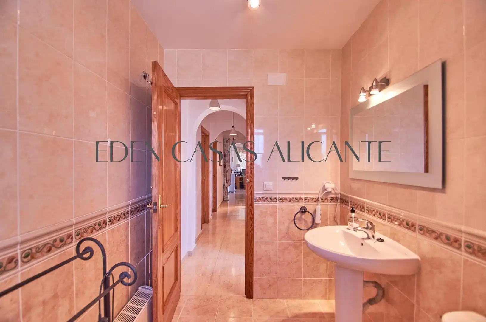 Baño de Casa o chalet en venta en Busot con Aire acondicionado, Calefacción y Jardín privado
