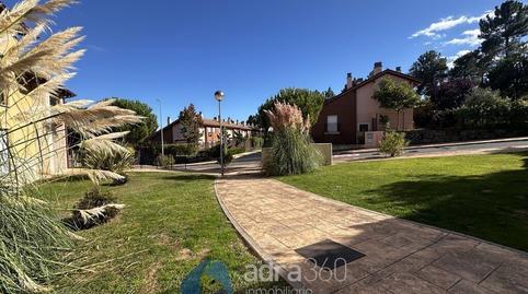 Foto 2 de Dúplex en venda a Los Pinos, Sojuela, La Rioja