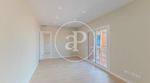 Photo 2 of Flat for sale in Carrer Daoiz I Velarde, Sants, Barcelona