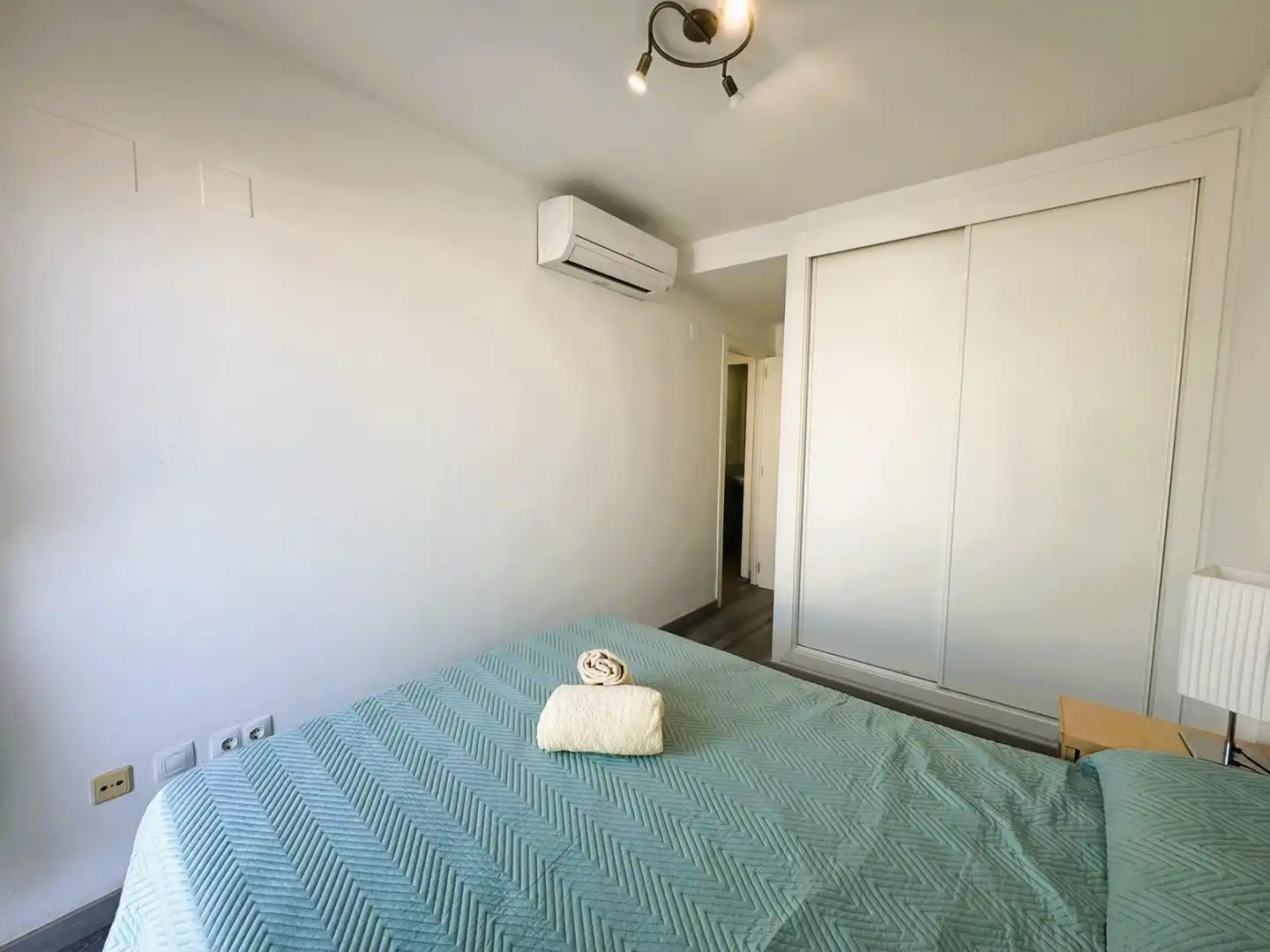 Dormitori de Apartament en venda en Dénia amb Aire condicionat, Jardí privat i Terrassa