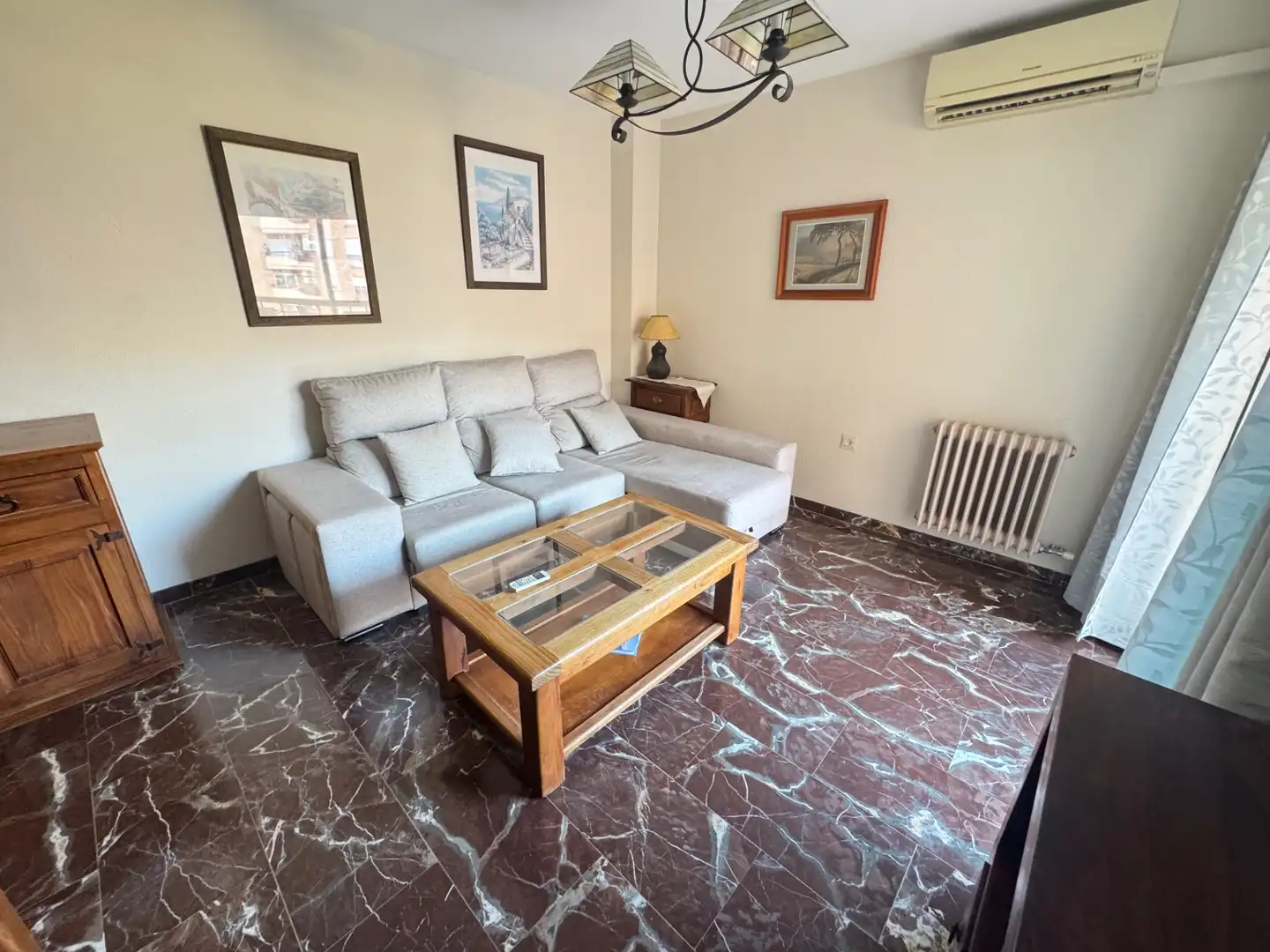 Sala de estar de Piso de alquiler en Jaén con Aire acondicionado, Calefacción y Trastero