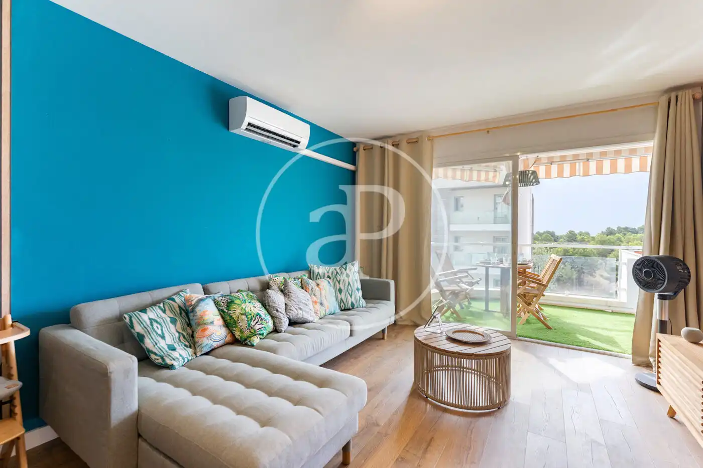 Living room of Attic for rent in  Palma de Mallorca  with Air Conditioner, Heating and Terrace