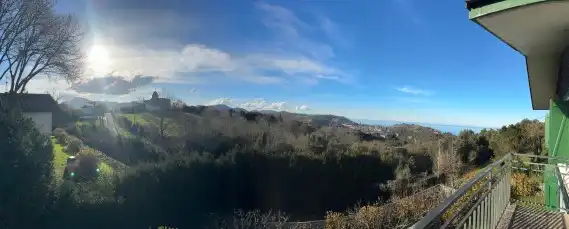 Vista exterior de Casa o xalet en venda en Zumaia amb Jardí privat, Terrassa i Moblat