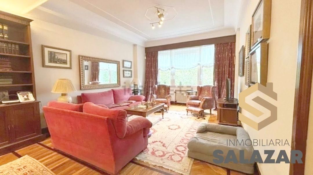 Living room of Flat to rent in Bilbao   with Heating