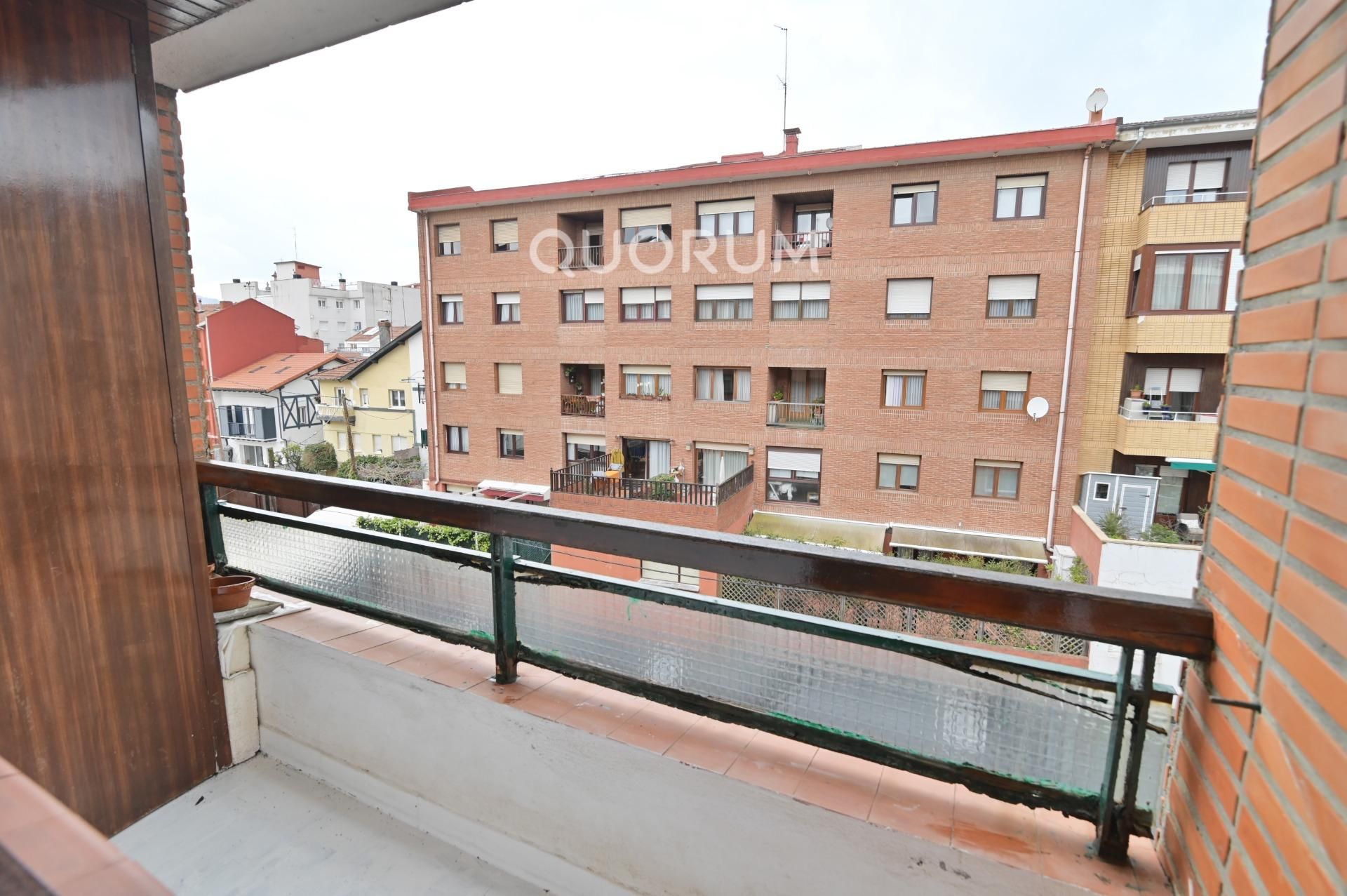 Terrassa de Pis en venda en Getxo  amb Calefacció i Traster