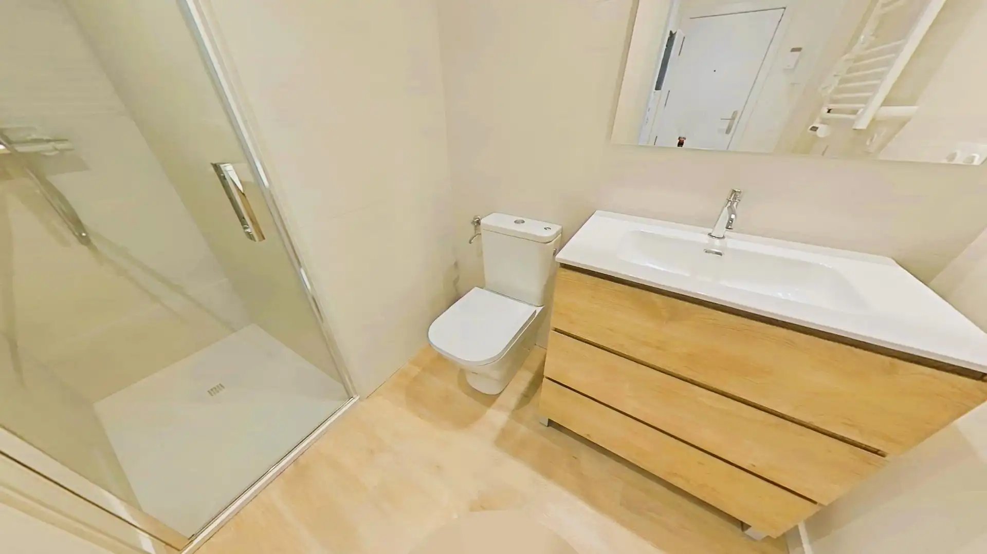 Baño de Planta baja en venta en Cubelles con Aire acondicionado, Calefacción y Jardín privado