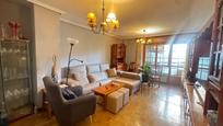 Sala d'estar de Pis en venda en Avilés amb Terrassa