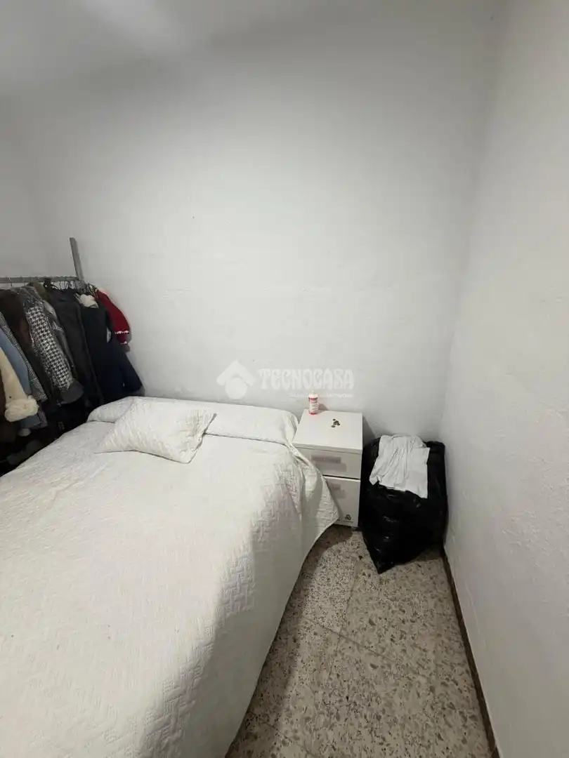Schlafzimmer von Haus oder Chalet zum Verkauf in Lucena mit Möbliert