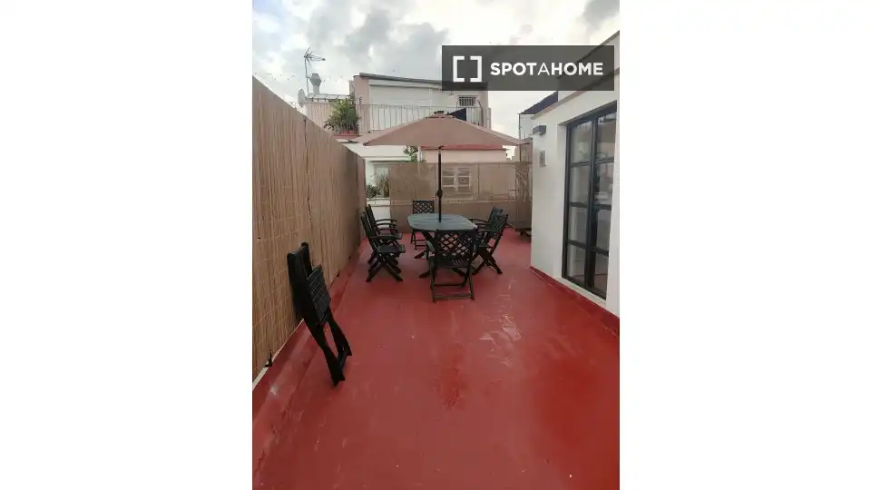 Appartamento con terrazza in affitto a Ciutat Vella, imagen 13