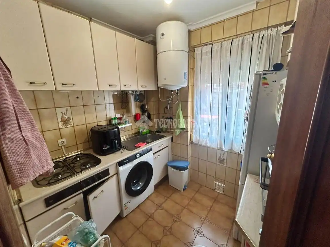 Cuina de Pis en venda en Madrid amb Aire condicionat i Calefacció