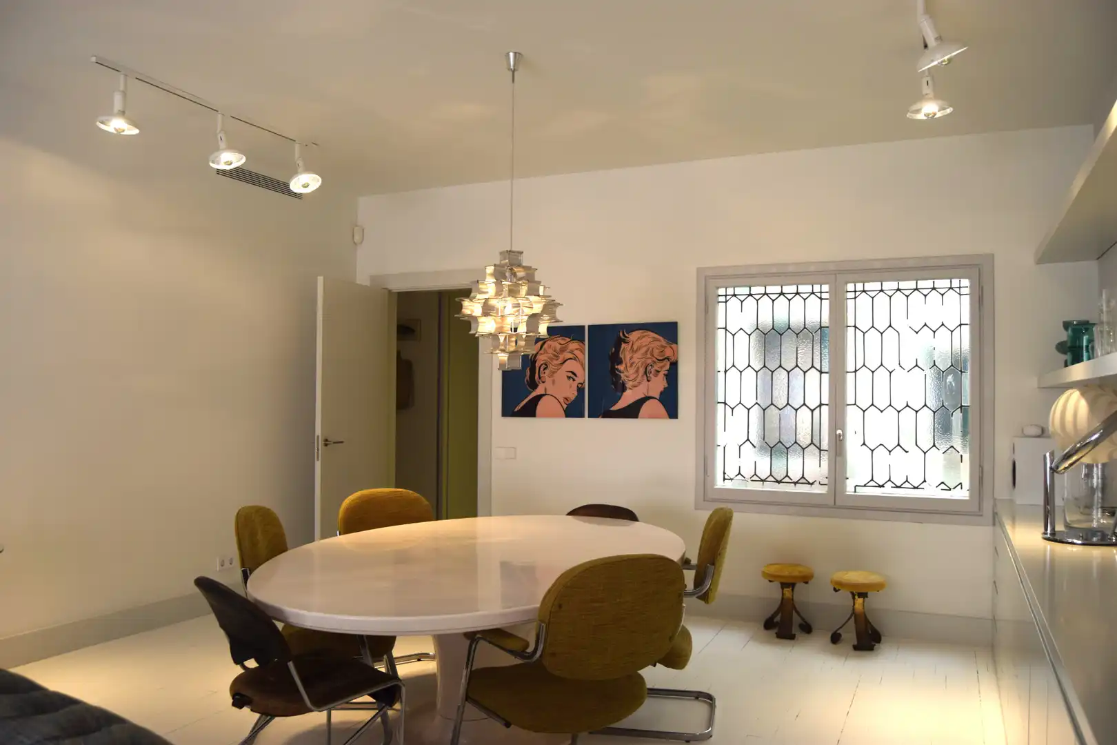 Comedor de Piso de alquiler en Barcelona con Aire acondicionado, Calefacción y Parquet