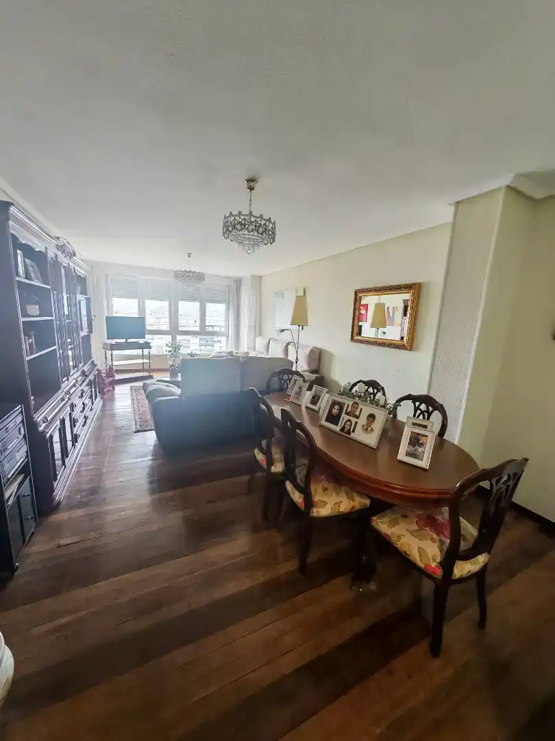 Sala de estar de Piso en venta en Laredo