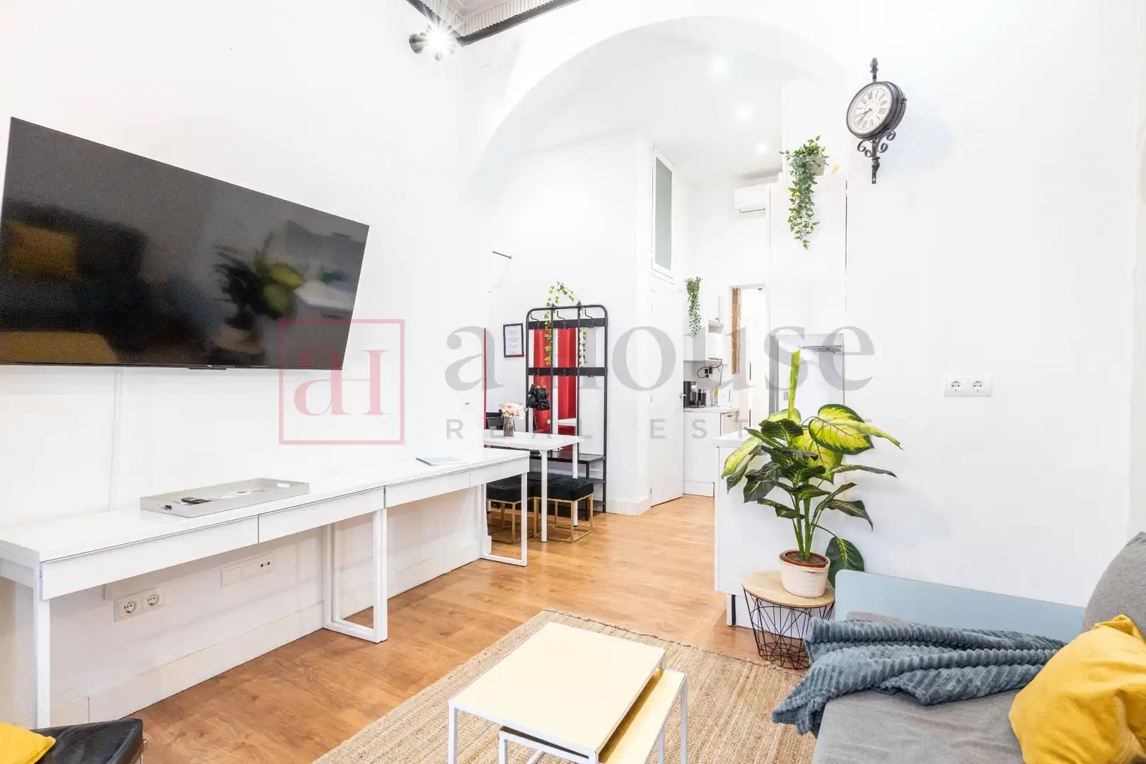 Sala d'estar de Dúplex en venda en Madrid amb Aire condicionat, Calefacció i Moblat