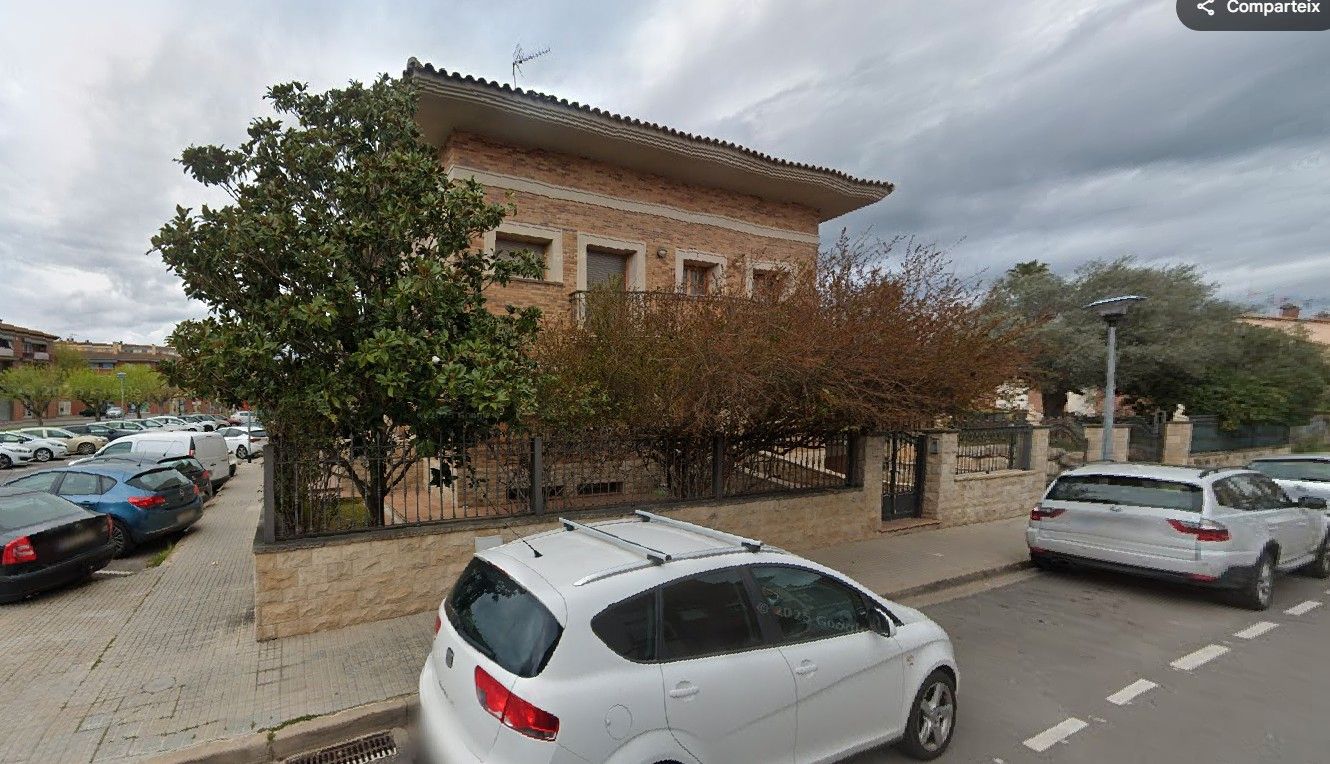 Vista exterior de Casa o xalet en venda en Palafolls amb Calefacció, Jardí privat i Moblat