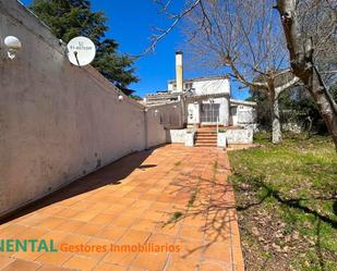 Vista exterior de Casa o xalet en venda en Alpedrete amb Calefacció, Jardí privat i Piscina