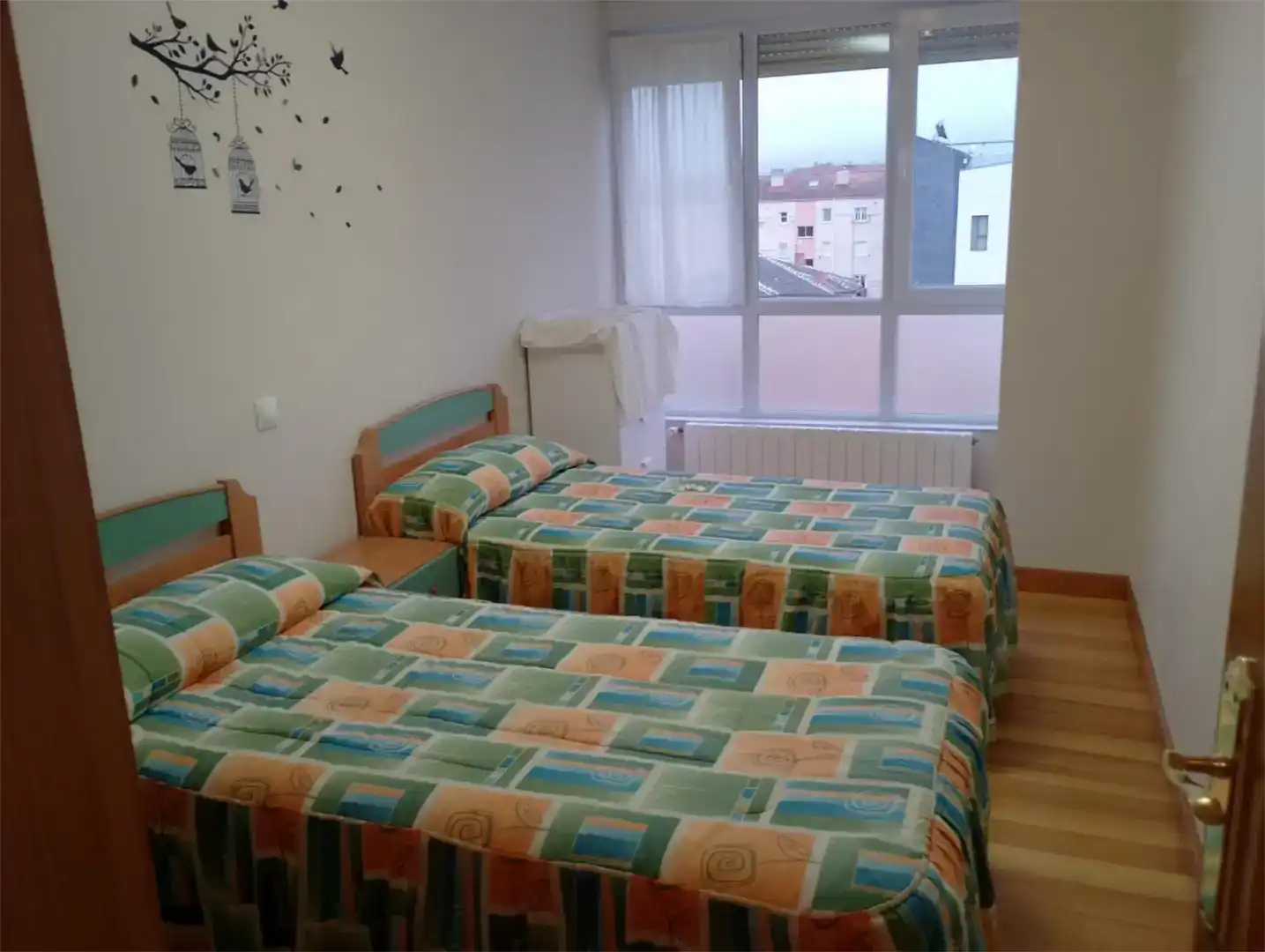 Dormitori de Pis en venda en Campoo de Enmedio amb Parquet, Traster i Moblat