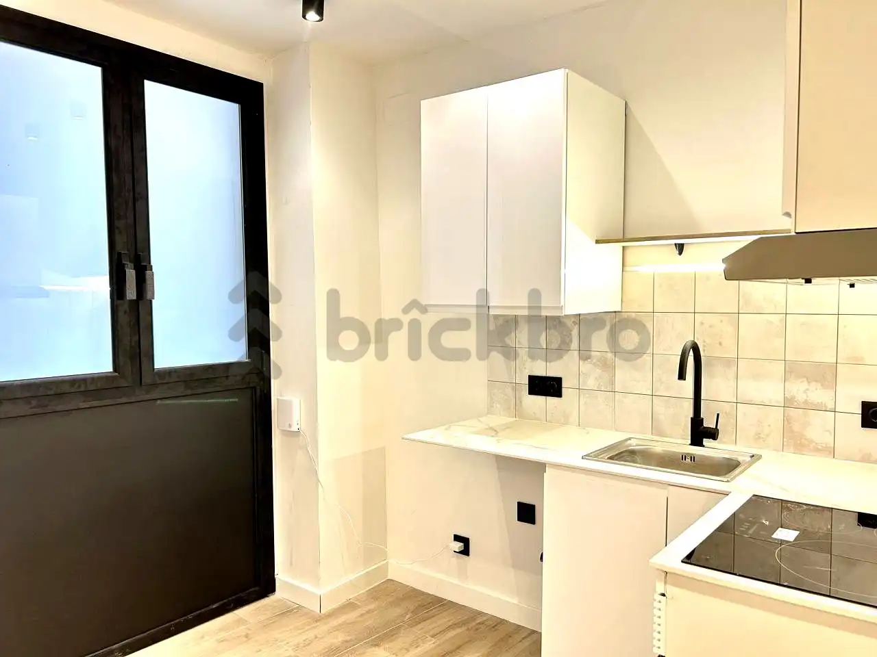 Küche von Büro zum Verkauf in  Barcelona Capital