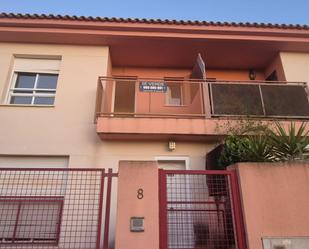 Vista exterior de Casa adosada en venda en Molina de Segura amb Jardí privat, Balcó i Alarma