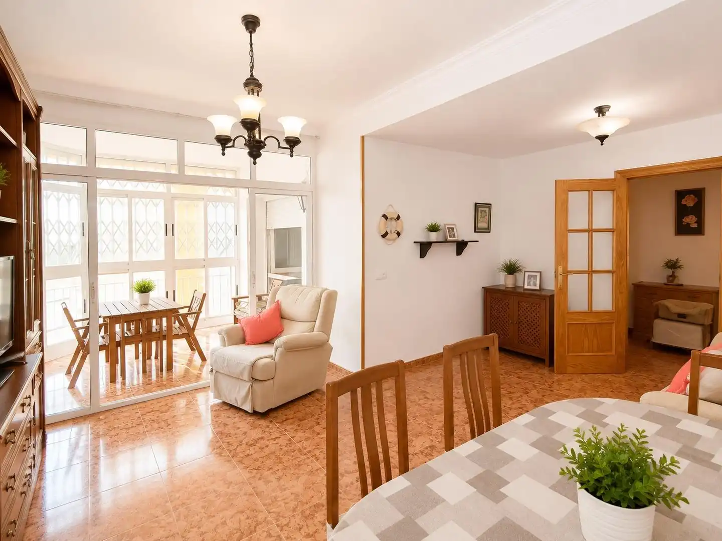 Sala de estar de Piso en venta en Águilas con Aire acondicionado, Calefacción y Amueblado