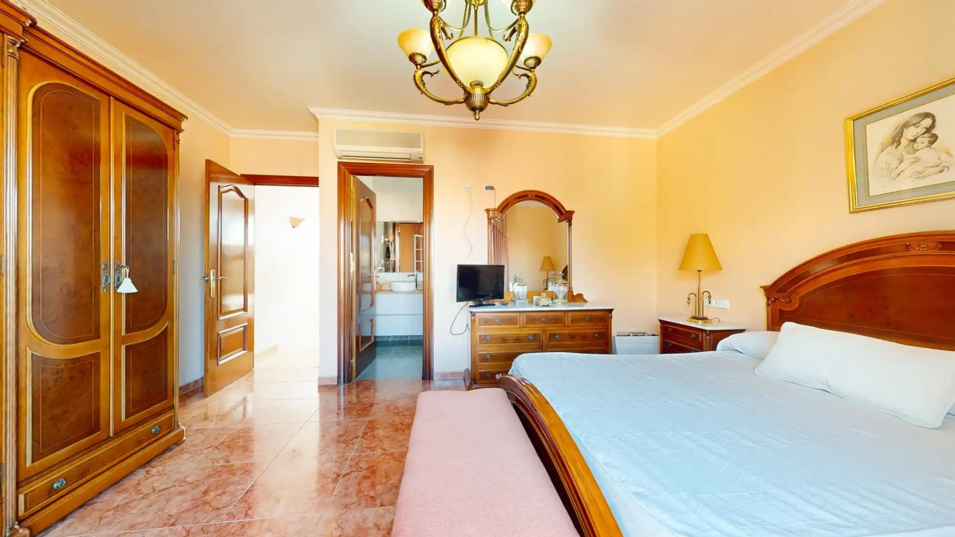 Habitación de Casa o chalet en venta en Almería