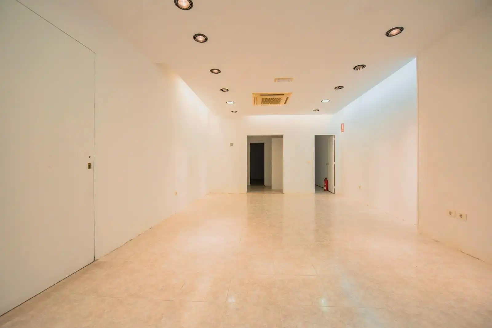 Local comercial en alquiler en Calle SAN BERNARDO, imagen 5