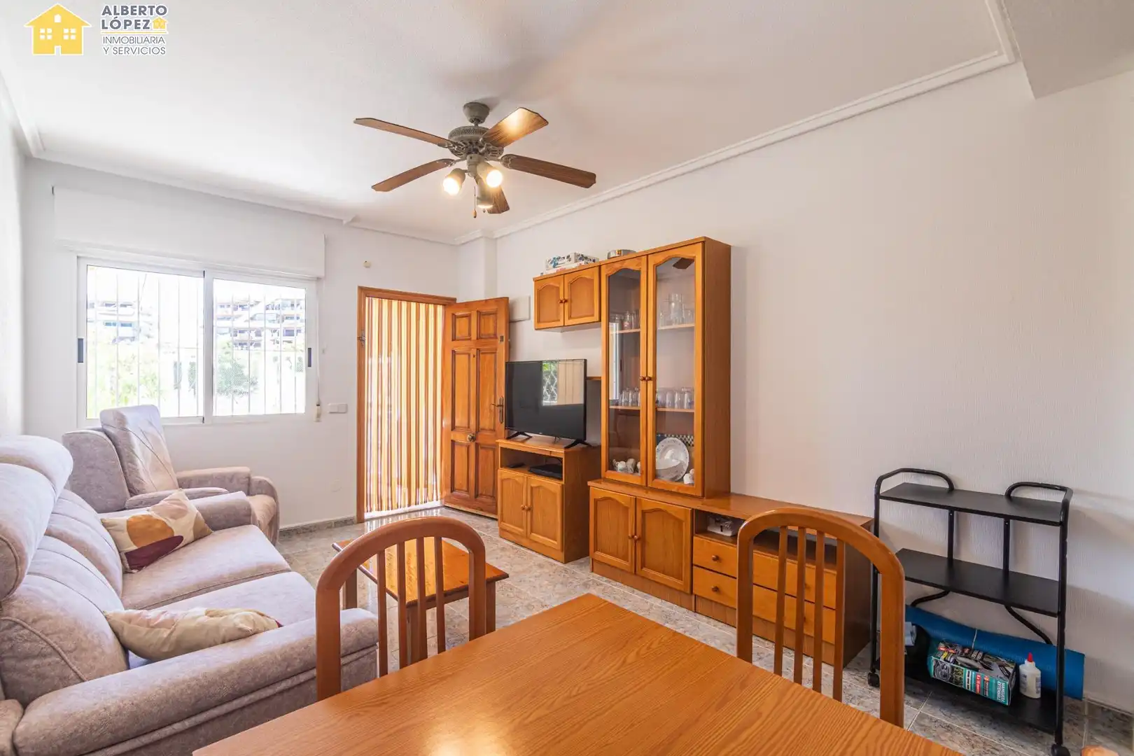 Bungalow with terrace for sale in Los Arenales del Sol, imagen 10