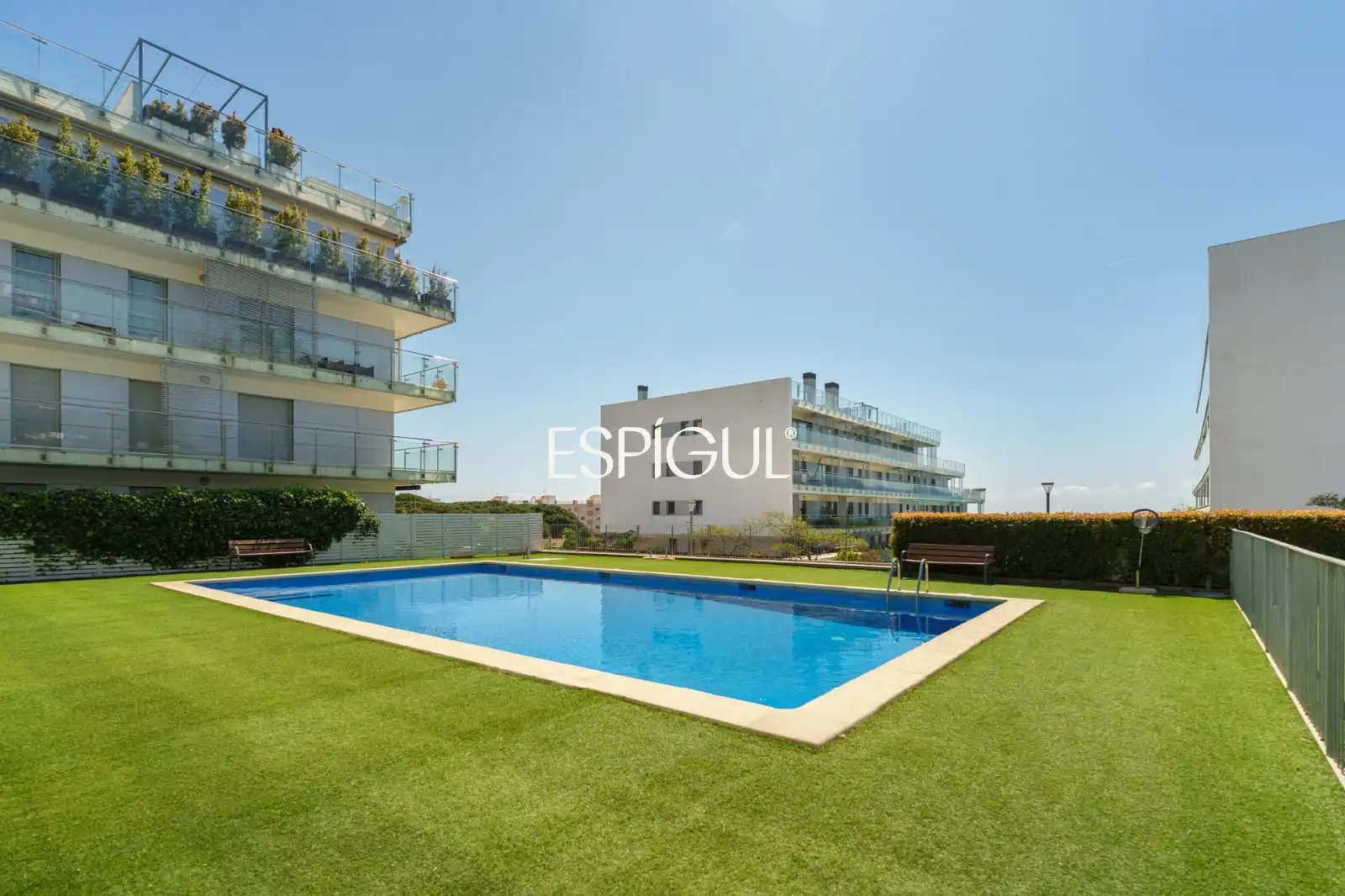 Swimming pool of Flat for sale in Sant Andreu de Llavaneres  with Air Conditioner, Heating and Parquet flooring