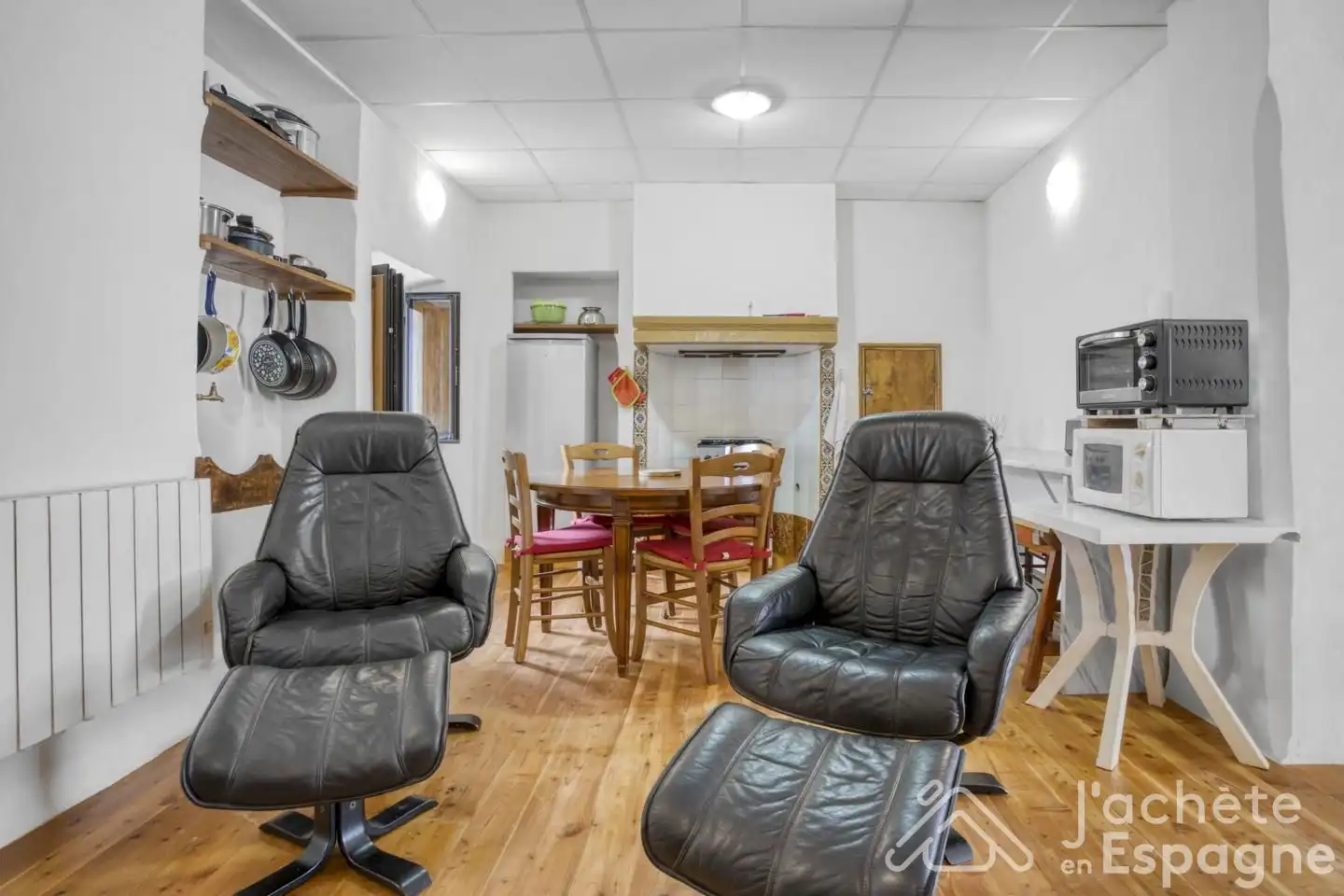 Sala d'estar de Casa o xalet en venda en Cortes de Pallás amb Aire condicionat, Parquet i Moblat